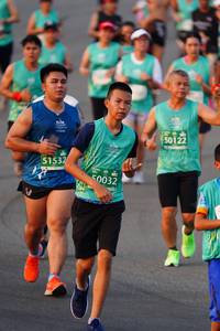 BIB: 50122, 51532, 50032
                            <button type="button" onclick="openModal(10509979)" class="btn btn-primary btn-sm float-right btn-popup" data-toggle="modal" data-target=".modal-high-quality">
                        <i class="fas fa-shopping-cart"></i> Add to Cart
                    </button>
                                            <button type="button" onclick="isThisMe(10509979, true)" class="btn btn-success btn-sm float-right btn-popup btn-isme hidden" data-toggle="tooltip" data-placement="bottom" title="นี่คือรูปของคุณใช่ไหม คลิกที่นี่เพื่อเอาเข้าอัลบั้ม">
                        <i class="fas fa-plus"></i> Add to album
                    </button>
                    <button type="button" onclick="isThisMe(10509979, false)" class="btn btn-warning btn-sm float-right btn-popup btn-isnotme hidden">
                        <i class="fas fa-ban"></i> Remove from album
                    </button>